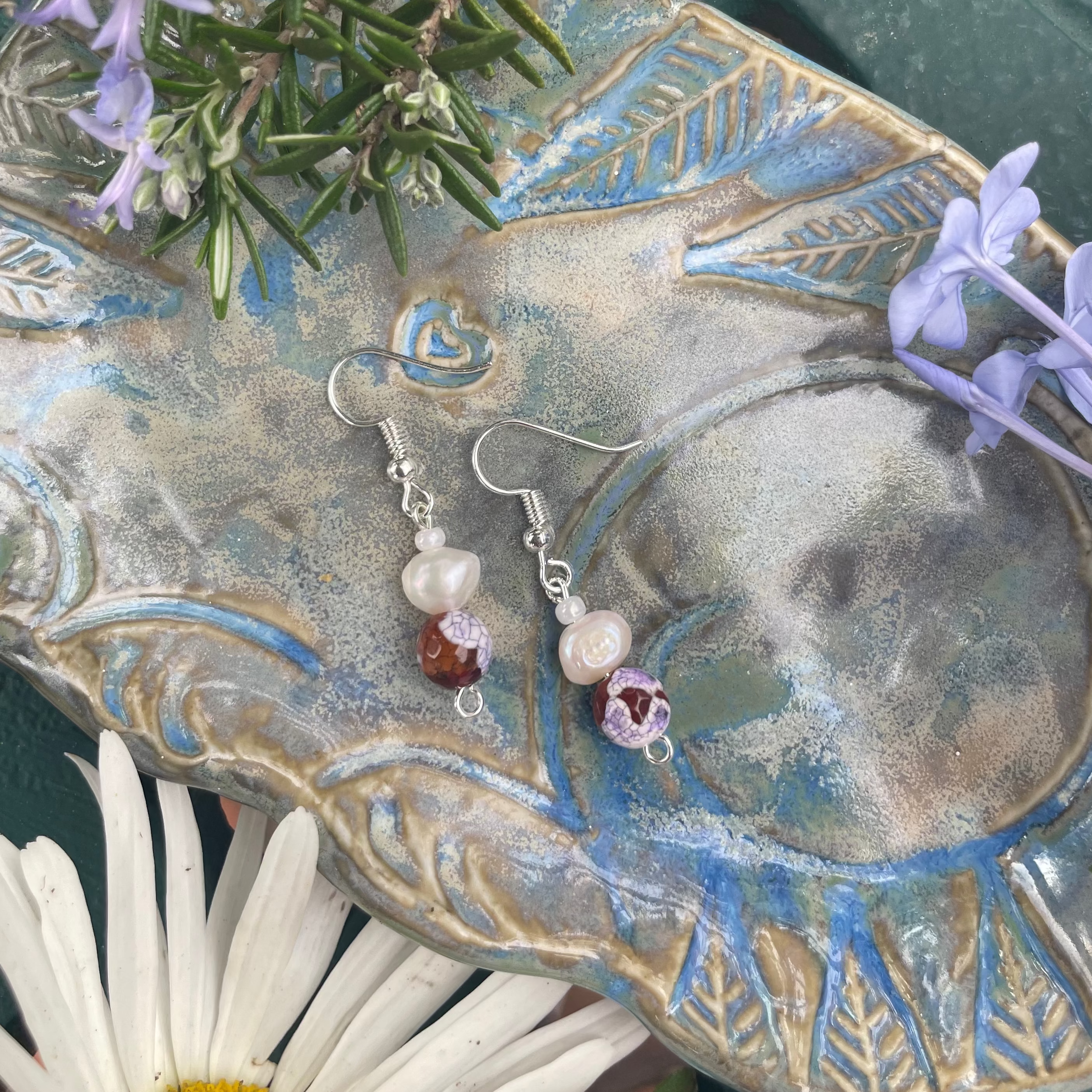 Pearl and Crackle Agate Earrings